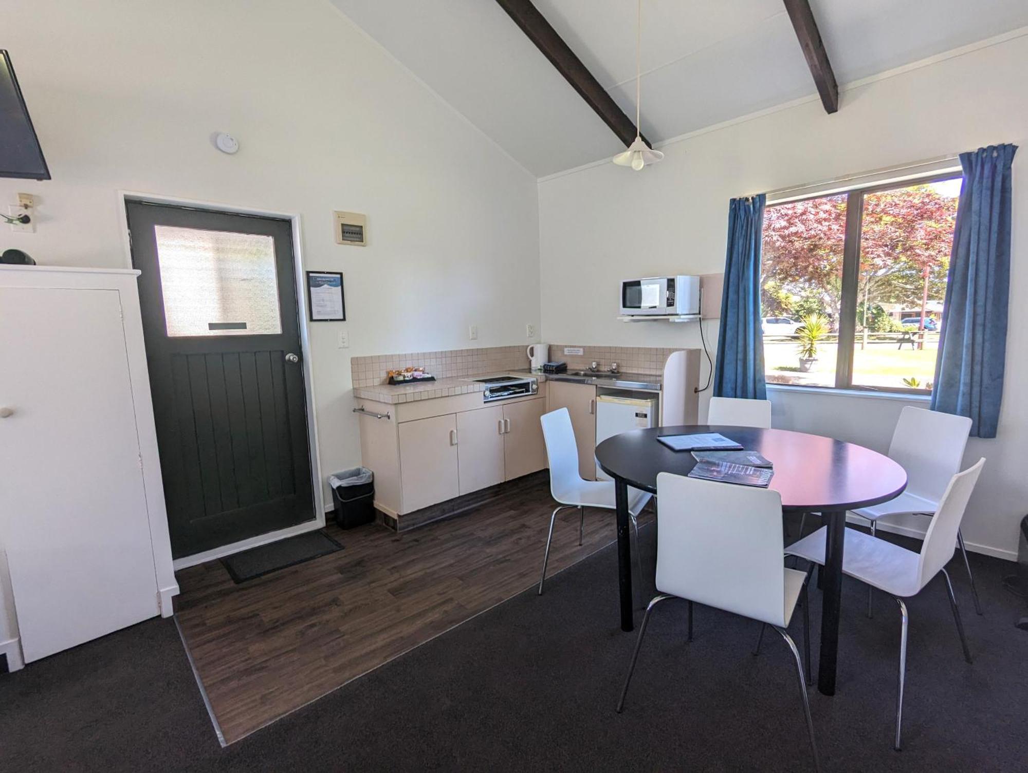 Holdens Bay Holiday Park Rotorua Exterior photo